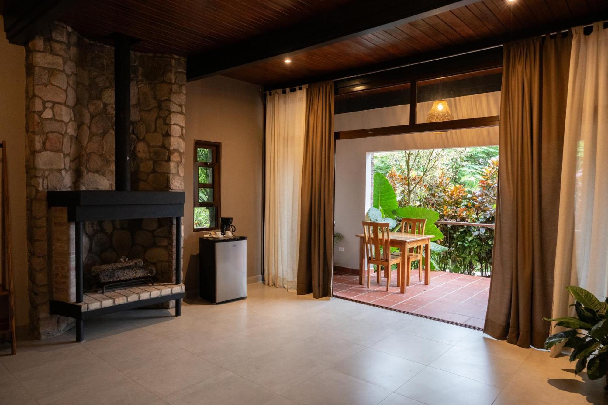 The Golden Frog Inn El Valle de Anton Ngoại thất bức ảnh